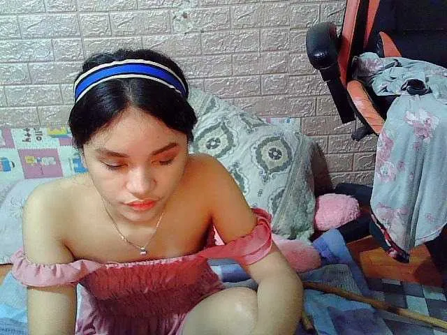 Live sex webcam photo for Jennifer224 #274355396