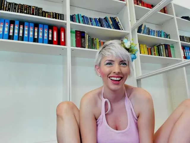 Live sex webcam photo for JenniferAmber #272385652