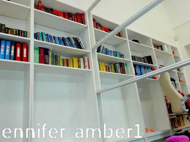 Live sex webcam photo for JenniferAmber #272685141