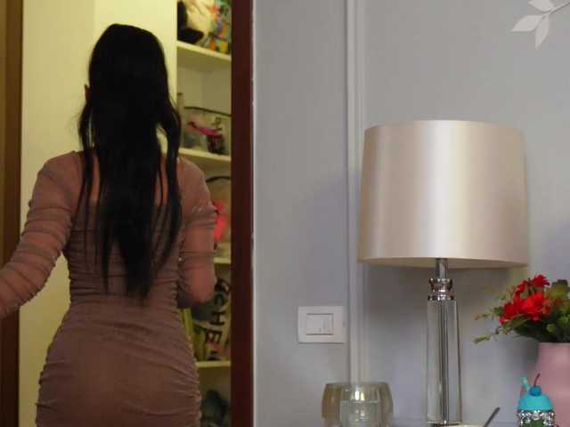 Live sex webcam photo for JenniferLovve #292174829