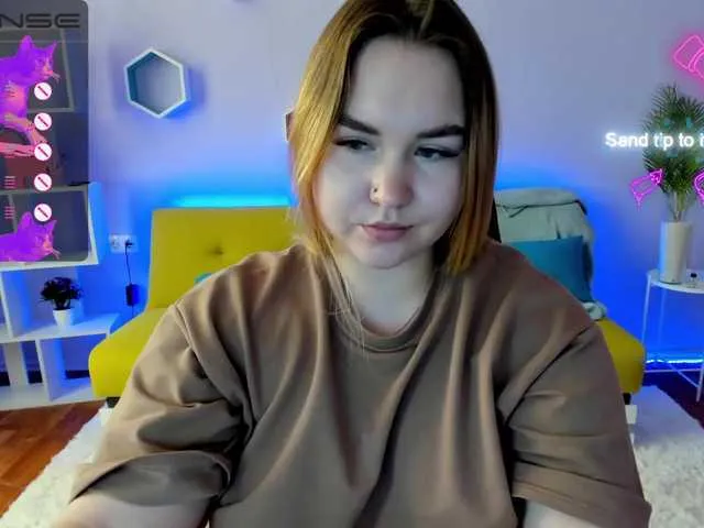 Live sex webcam photo for JennyAttal #275531727