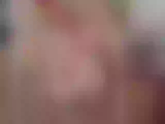 Live sex webcam photo for JennyCoquine #292235554