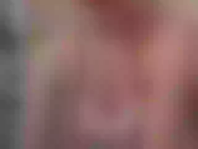 Live sex webcam photo for JennyCoquine #292289841