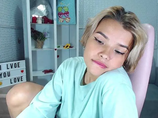 Live sex webcam photo for JennyJhonson #276039108