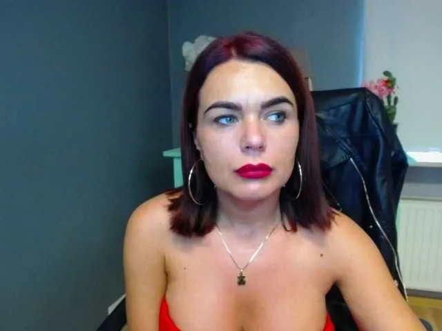 Live sex webcam photo for JennyLUST #276481291