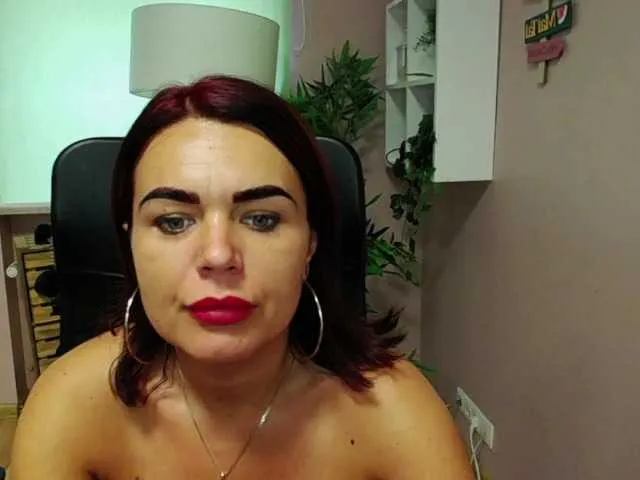 Live sex webcam photo for JennyLUST #276488838