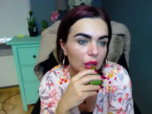 Live sex webcam photo for JennyLUST #277222117