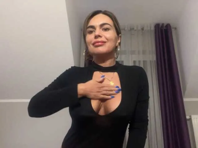 Live sex webcam photo for JennyLUST #290512782