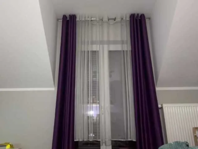 Live sex webcam photo for JennyLUST #291745880