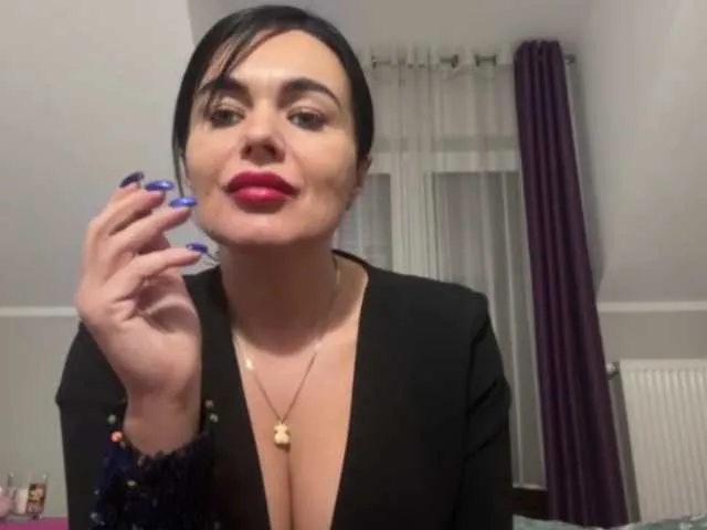 Live sex webcam photo for JennyLUST #292247101