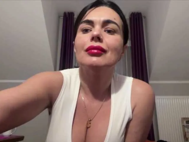 Live sex webcam photo for JennyLUST #292314289