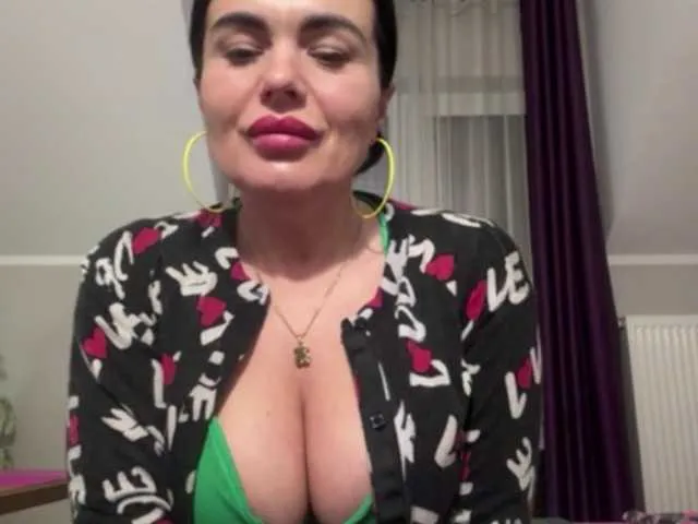 Live sex webcam photo for JennyLUST #292696956