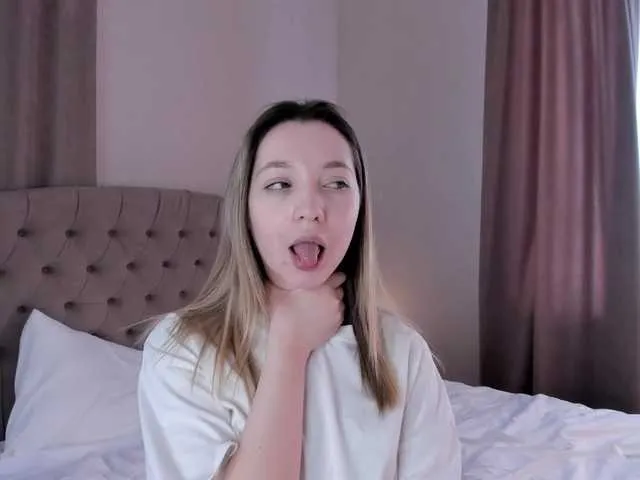 Live sex webcam photo for JennySims #290785525