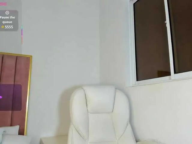 Live sex webcam photo for JennyWeells #291061327