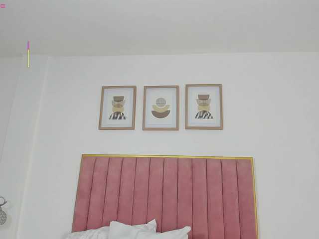 Live sex webcam photo for JennyWeells #292037256