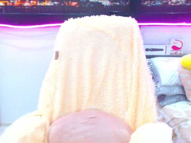 Live sex webcam photo for Jennycharming #275947363