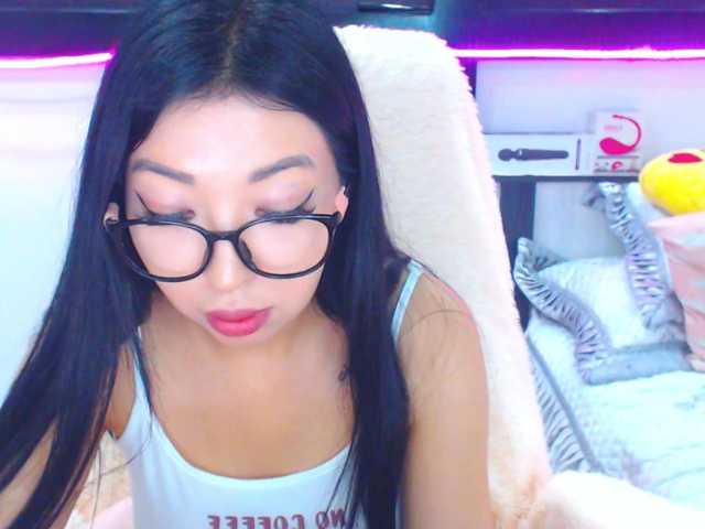 Live sex webcam photo for Jennycharming #277357471