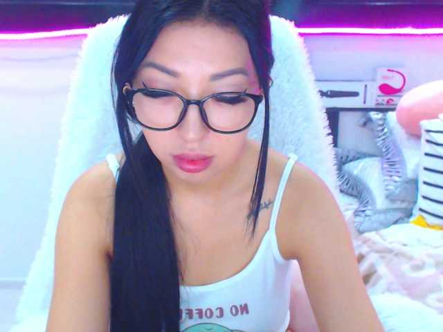 Live sex webcam photo for Jennycharming #277560408