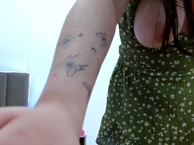 Live sex webcam photo for Jeong18 #277224032