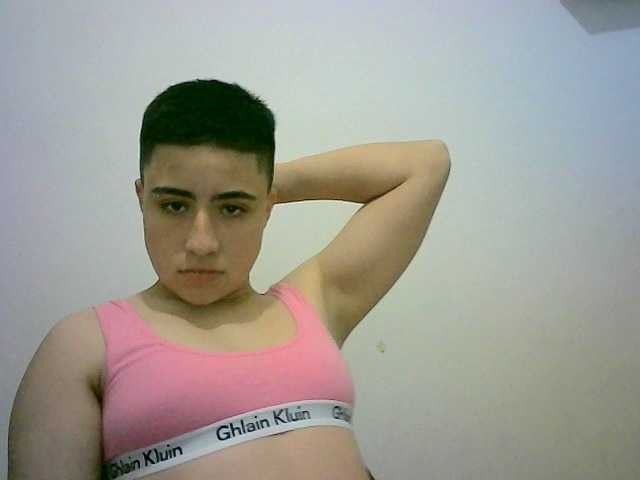 Live sex webcam photo for Jere1 #277661176