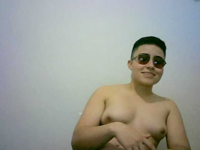 Live sex webcam photo for Jere1 #277662649