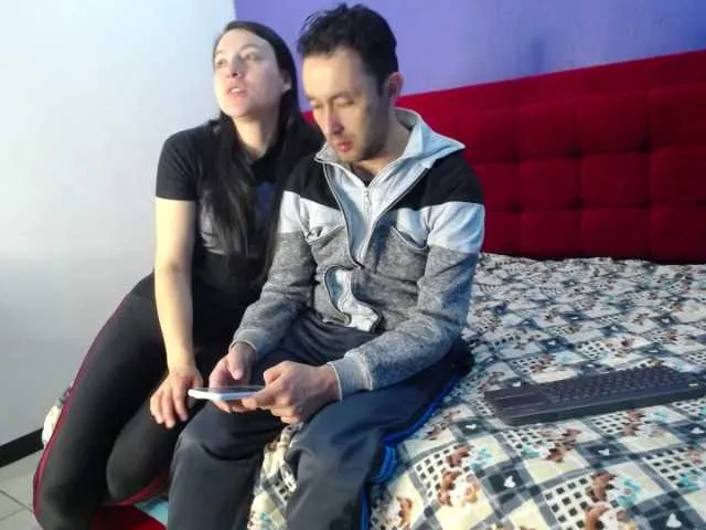 Live sex webcam photo for JeremmyAndStacy #290291640