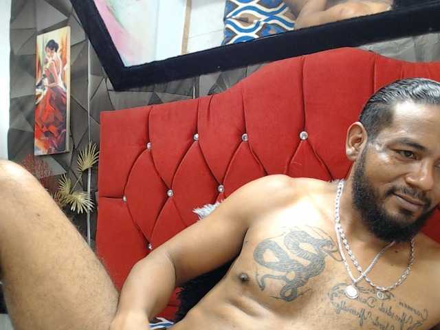 Live sex webcam photo for Jeremy-Jamez #276041300