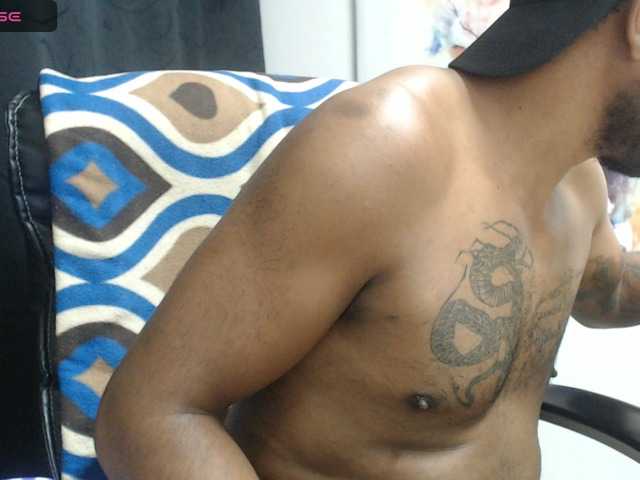 Live sex webcam photo for Jeremy-Jamez #276207692