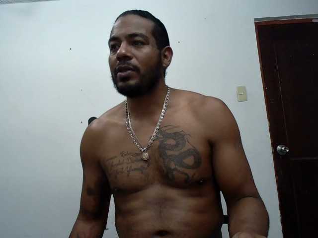 Live sex webcam photo for Jeremy-Jamez #276525752