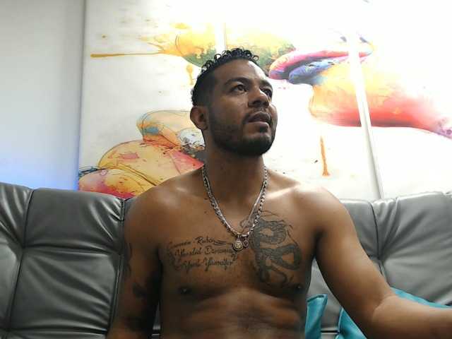 Live sex webcam photo for Jeremy-Jamez #276635903