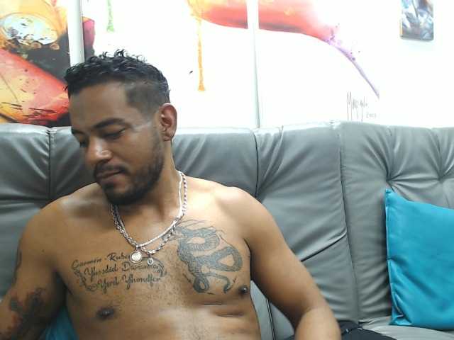 Live sex webcam photo for Jeremy-Jamez #276665867