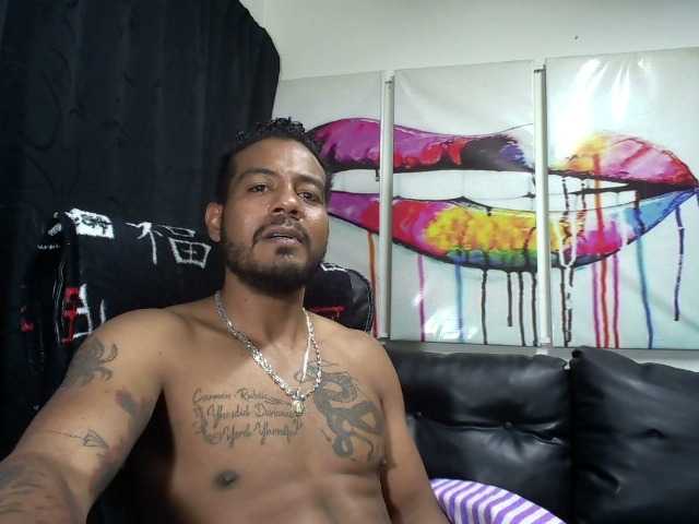 Live sex webcam photo for Jeremy-Jamez #276770459