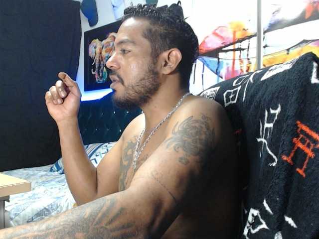 Live sex webcam photo for Jeremy-Jamez #276800154