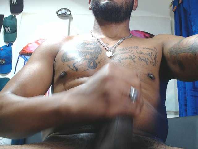 Live sex webcam photo for Jeremy-Jamez #277535879