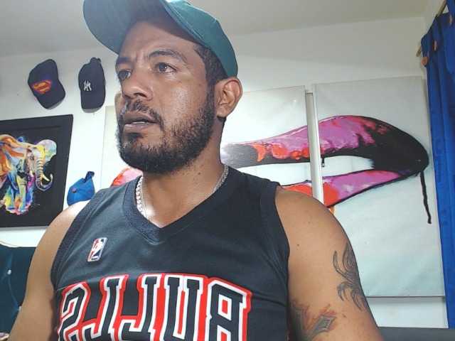 Live sex webcam photo for Jeremy-Jamez #277647056