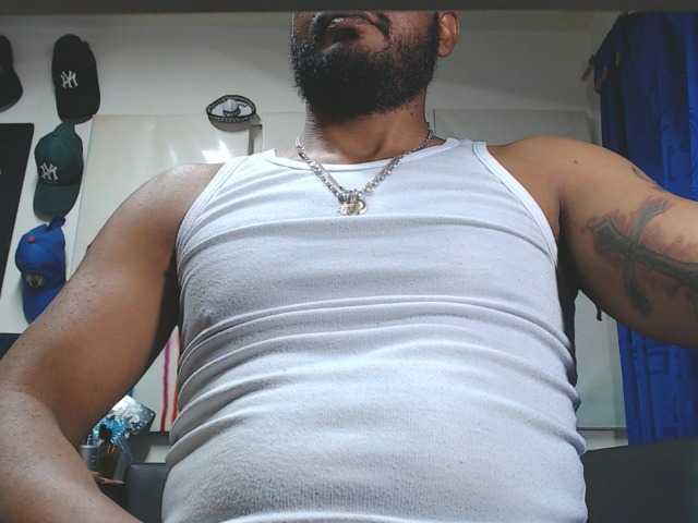 Live sex webcam photo for Jeremy-Jamez #277669452