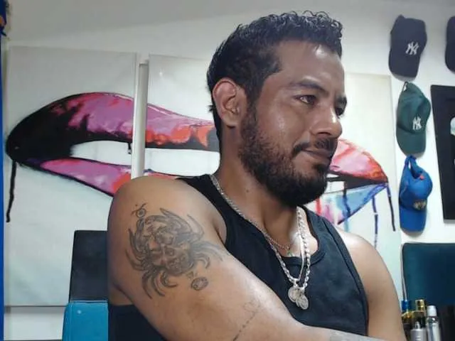 Live sex webcam photo for Jeremy-Jamez #277877108