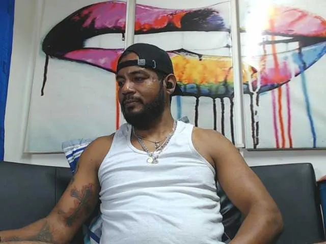 Live sex webcam photo for Jeremy-Jamez #277910981