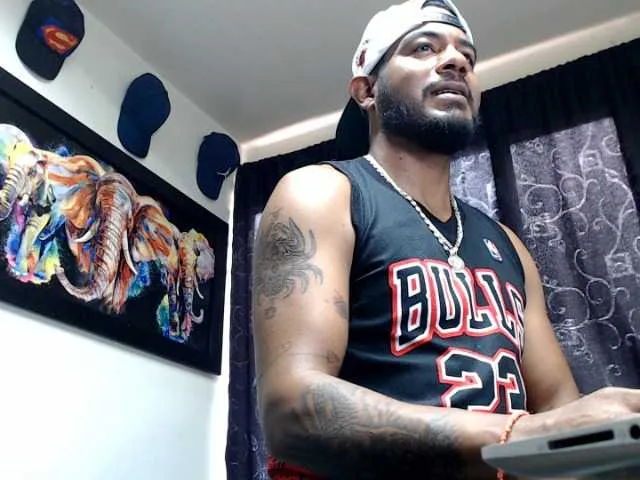 Live sex webcam photo for Jeremy-Jamez #278185890