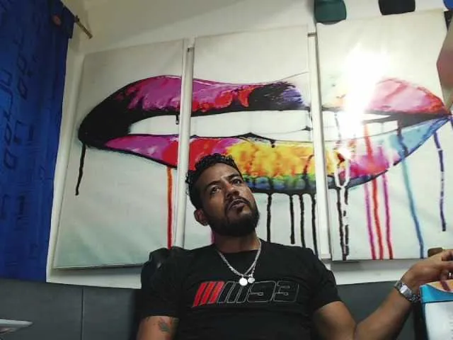 Live sex webcam photo for Jeremy-Jamez #284542565