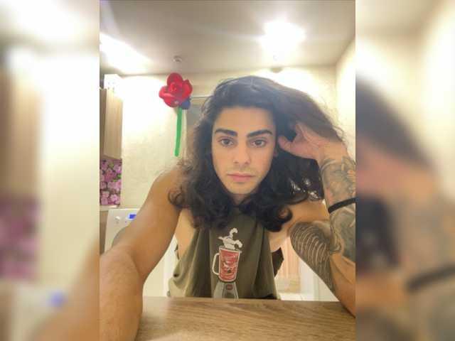 Live sex webcam photo for Jerry-Martin #277141031