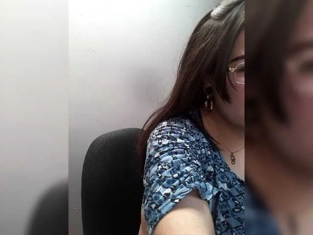 Live sex webcam photo for Jesicajons94 #275894118
