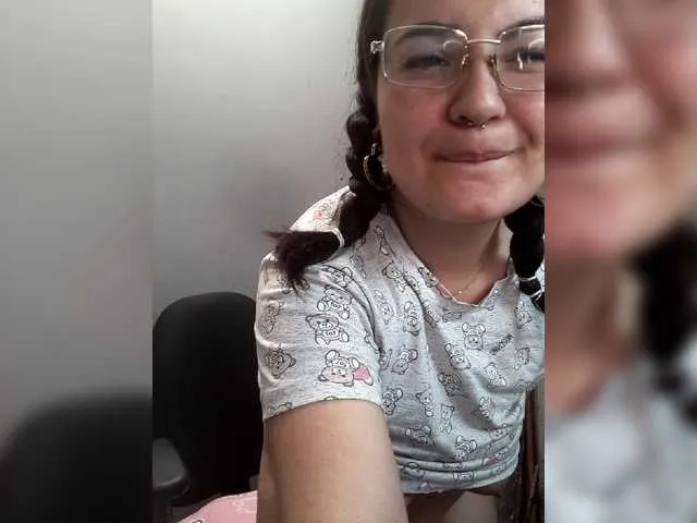 Live sex webcam photo for Jesicajons94 #275976879