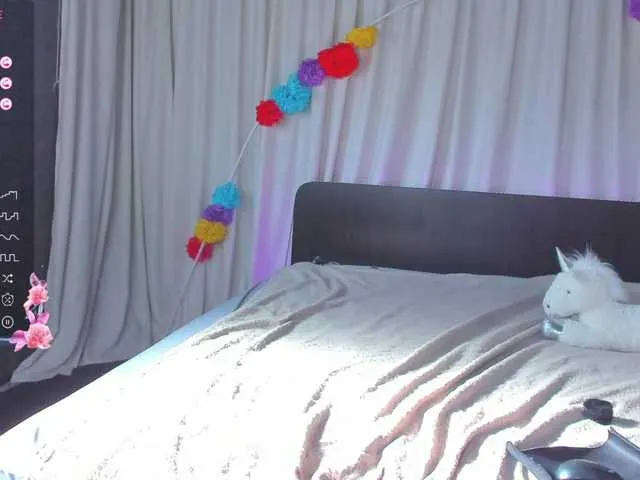 Live sex webcam photo for Jesikalooove #290676941