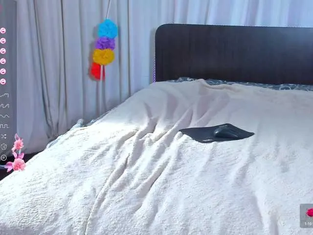 Live sex webcam photo for Jesikalooove #290758117