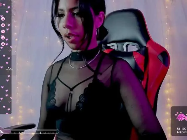 Live sex webcam photo for JessFortune #276180394
