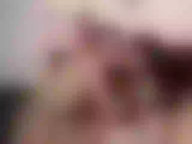 Live sex webcam photo for JessRoget #273975910
