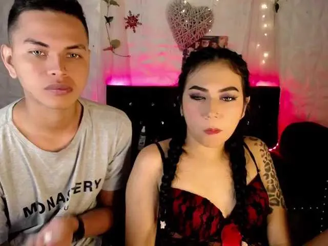 Live sex webcam photo for JessRoget #273999669