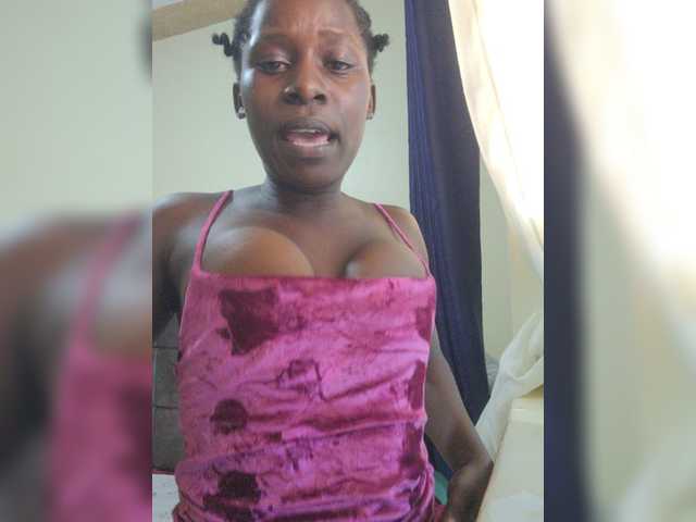 Live sex webcam photo for JessTamara #277548615