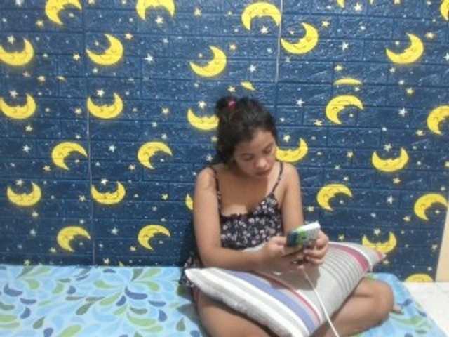 Live sex webcam photo for Jessa215 #272346485